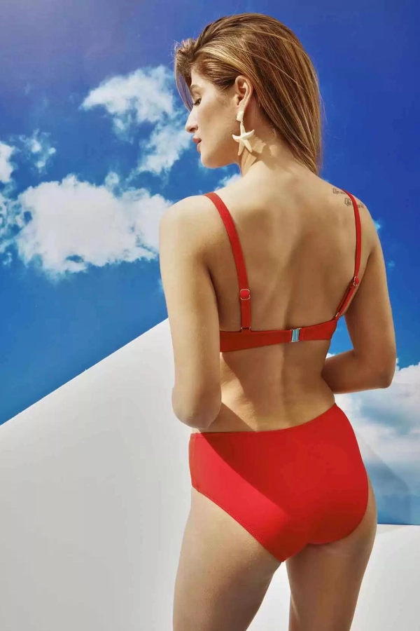 Merdiven Şeritli Kırmızı Balenli Bikini Takımı