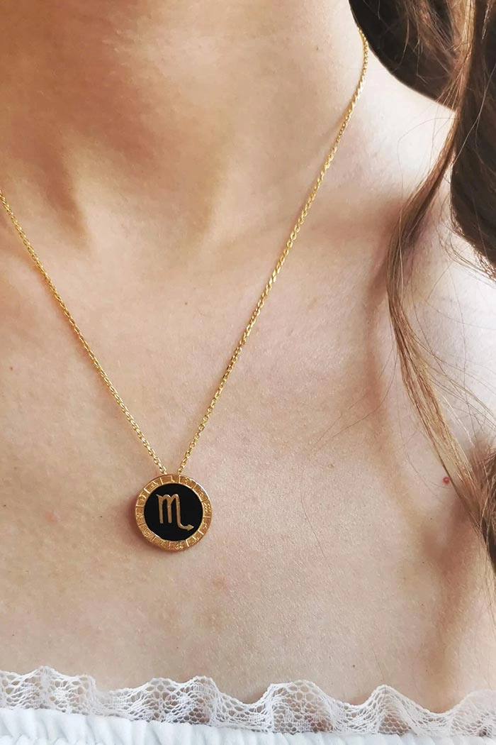 Renkli Akrep Burç Kolye