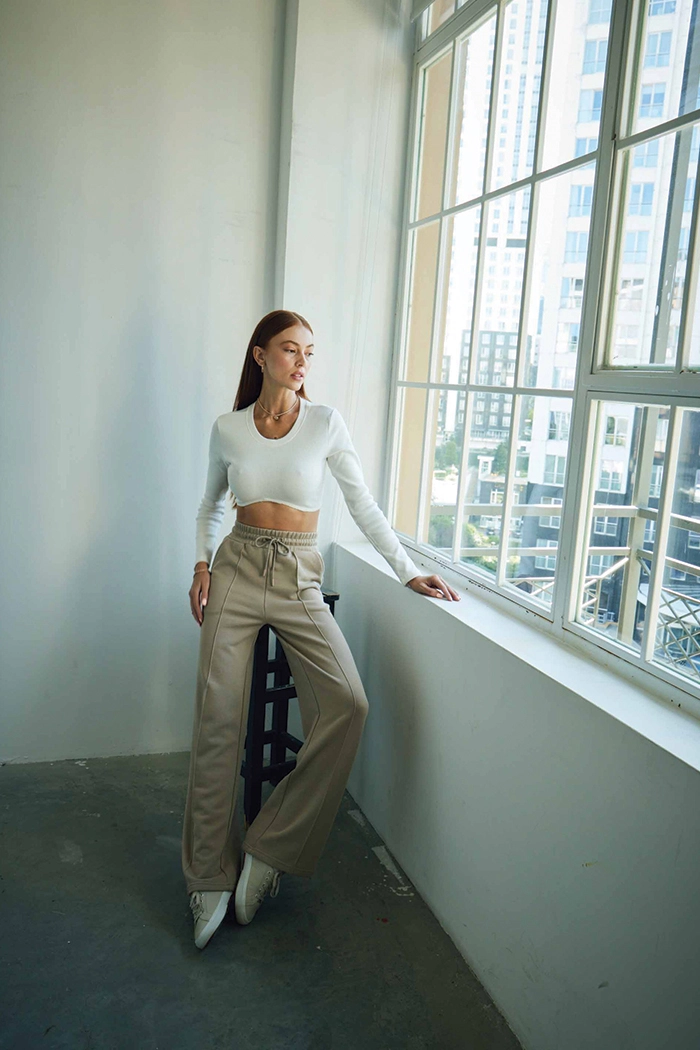 Gabrielle Beyaz Basic Crop