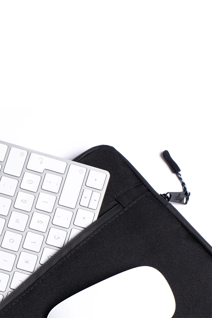 MUGO Gri Edge Laptop Kılıfı 16"